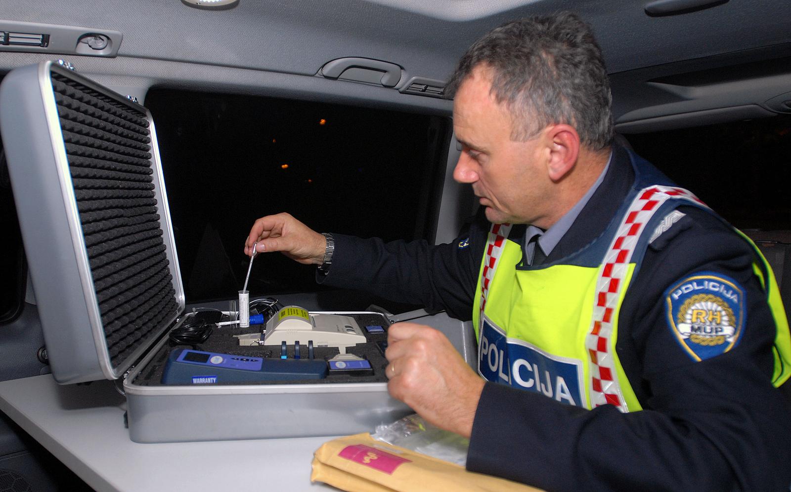Ovog vikenda policija će u Rovinju testirati vozače na alkohol i drogu